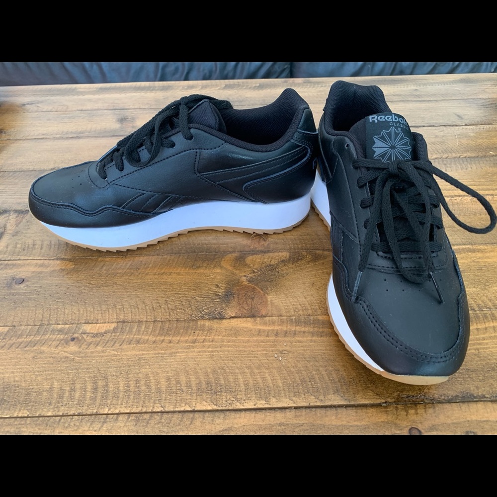 Reebok Shoes - image 3